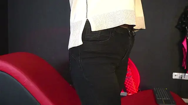 CelineConner online show from 03.07.26