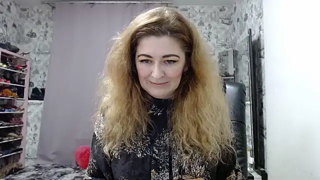 Helen1974 online show from 01.15.25