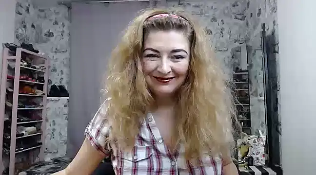 Helen1974 online show from 01.28.25