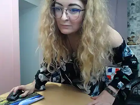 Helen1974 online show from 03.05.25