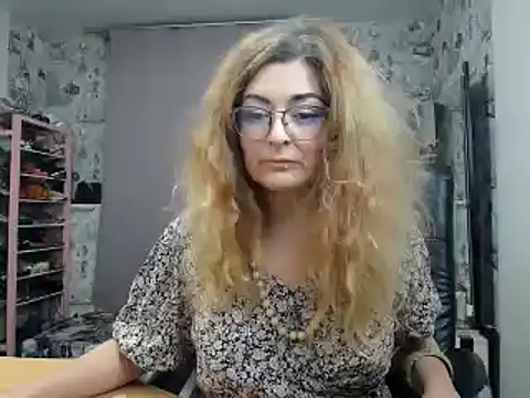 Helen1974 online show from 03.13.25