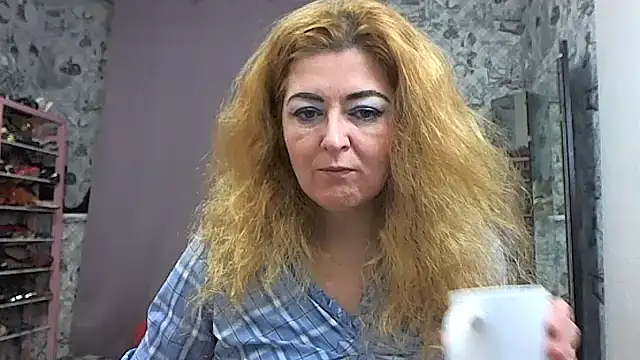 Helen1974 online show from 12.19.25