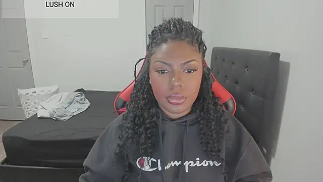 Snapshot of demi_xoxo chatting on 07.18.26 demi xoxo online show from 07.18.26