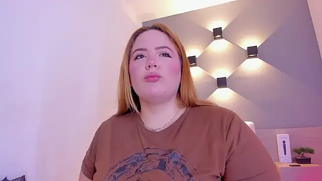 sophiarossee  online show from 01.29.25