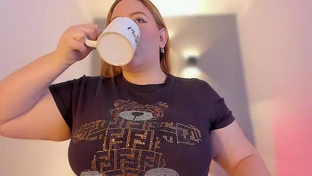 sophiarossee  online show from 02.03.25