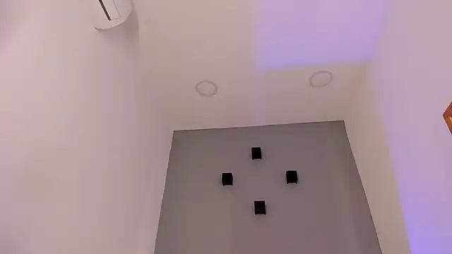 sophiarossee  online show from 03.04.25