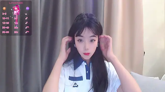 Snapshot of Duludulu_007 chatting on 02.10.25 Duludulu 007 online show from 02.10.25