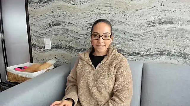 Sophi  a online show from 02.11.25