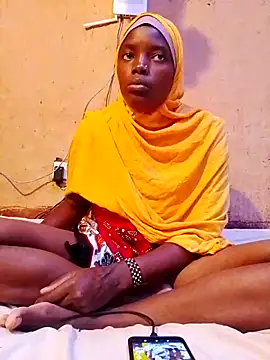 cute naimah online show from 11.02.25