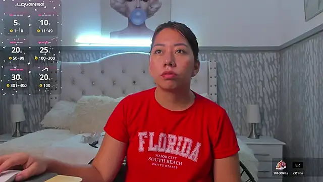 sexylaurita online show from 04.08.26