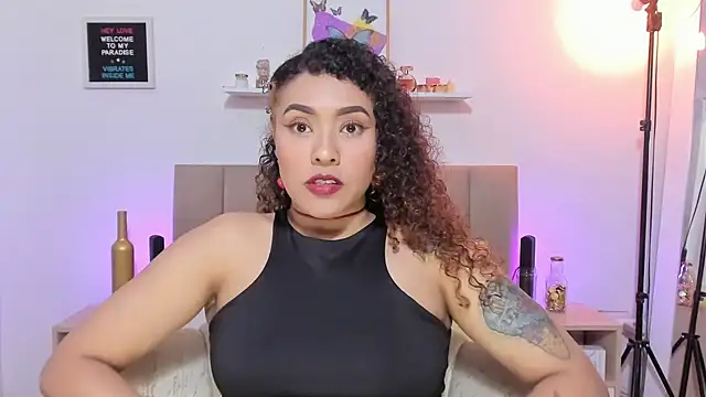 Zoe Gruber online show from 11.13.25