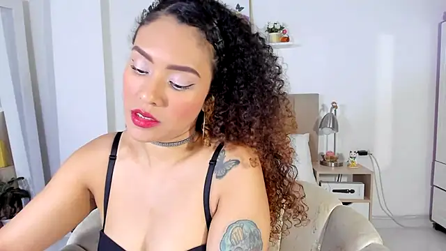 Zoe Gruber online show from 04.17.26