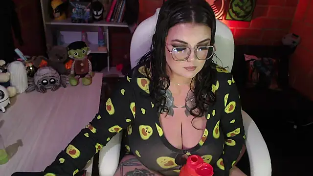 Snapshot of juliette_rd chatting on 03.16.25 juliette rd online show from 03.16.25
