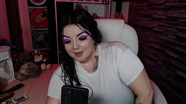 Snapshot of juliette_rd chatting on 07.30.26 juliette rd online show from 07.30.26