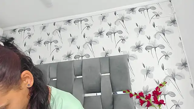 Snapshot of Ehotloveaxxx chatting on 09.27.25 Ehotloveaxxx online show from 09.27.25