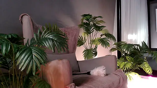 Dorothy Meyer online show from 09.09.25