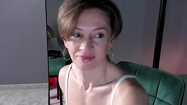 Dorothy Meyer online show from 03.12.26