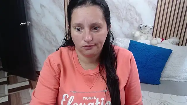 CristialJones  online show from 09.10.25