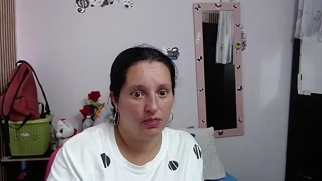 CristialJones  online show from 09.23.25