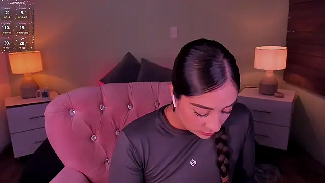 Sussy Bell01 online show from 03.17.25