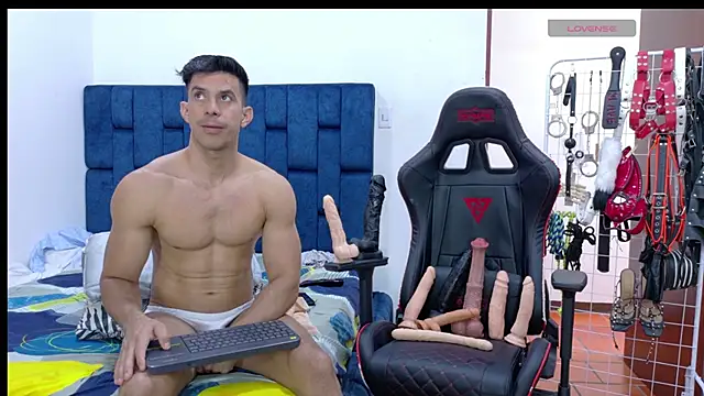 JoseRumbero26 online show from 04.18.26