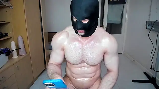 Snapshot of hot_muscle chatting on 07.08.26 hot muscle online show from 07.08.26