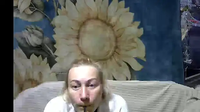 wLESLYMOSw online show from 04.04.26