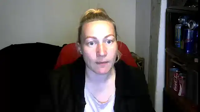 wLESLYMOSw online show from 04.17.26