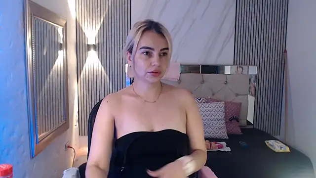 Snapshot of ashley__tylor chatting on 05.12.26 ashley tylor online show from 05.12.26