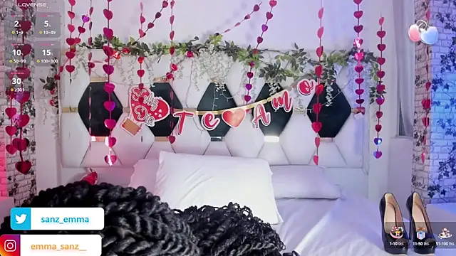 EmmaSanzz  online show from 02.13.25