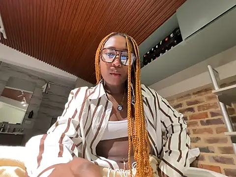 EmmaSanzz  online show from 03.27.26