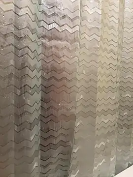 Snapshot of VFuck4U_xxx chatting on 02.13.25 VFuck4U xxx online show from 02.13.25