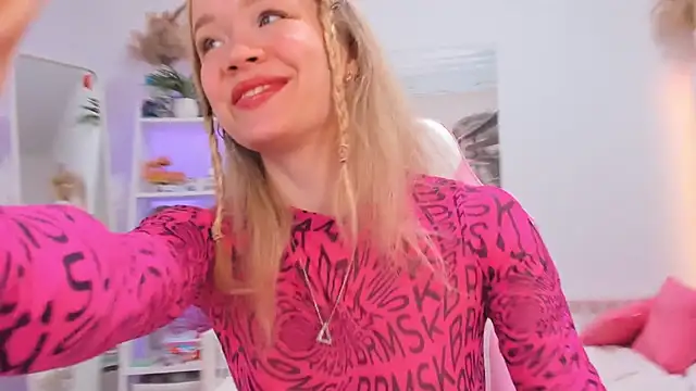 Lily Young online show from 03.02.25