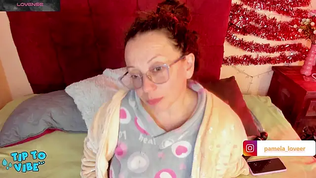 Snapshot of pamela_bell chatting on 01.07.25 pamela bell online show from 01.07.25