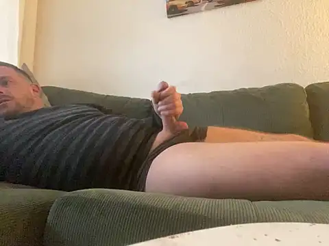 Snapshot of Fuckbuddy36 chatting on 01.24.25 Fuckbuddy36 online show from 01.24.25