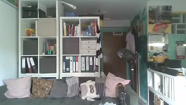 Snapshot of Fuckbuddy36 chatting on 10.21.25 Fuckbuddy36 online show from 10.21.25