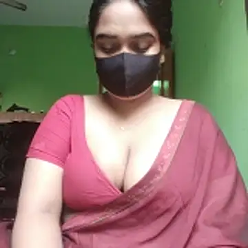 Snapshot of Kotha_-Moni chatting on 11.26.25 Kotha -Moni online show from 11.26.25