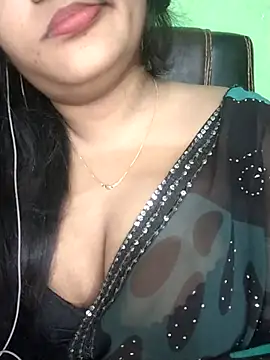 Snapshot of Kotha_-Moni chatting on 07.05.26 Kotha -Moni online show from 07.05.26