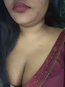 Snapshot of Kotha_-Moni chatting on 07.26.26 Kotha -Moni online show from 07.26.26