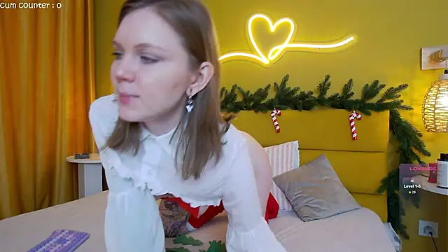 Snapshot of lessysweety chatting on 12.01.25 lessysweety online show from 12.01.25