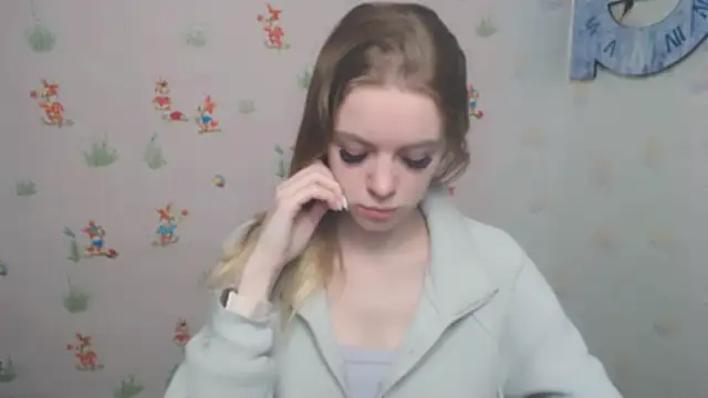 AliceFlirtt  online show from 12.17.24