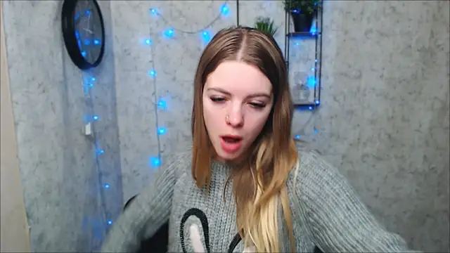 AliceFlirtt  online show from 12.27.24