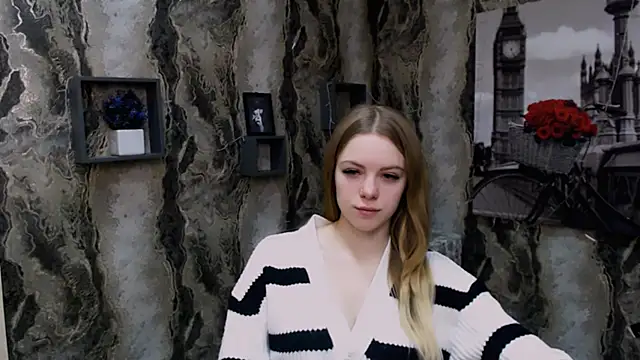 AliceFlirtt  online show from 01.25.25