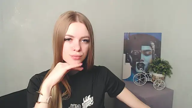 AliceFlirtt  online show from 03.19.25