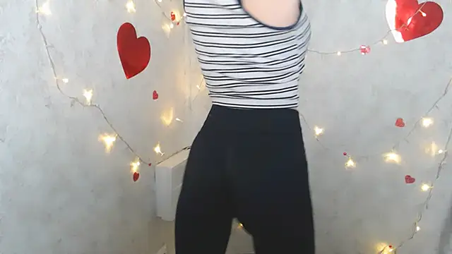 AliceFlirtt  online show from 03.22.25