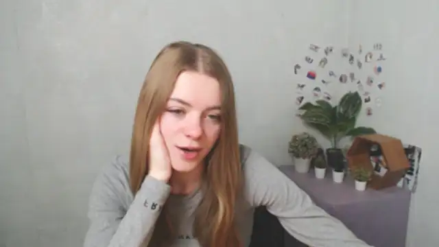 AliceFlirtt  online show from 12.16.25