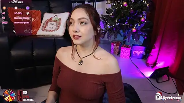 LilyVelvett online show from 12.06.24