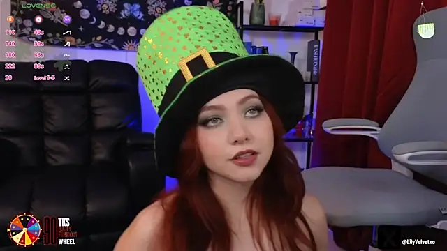 LilyVelvett online show from 03.18.25