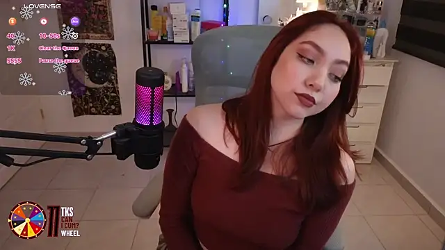 LilyVelvett online show from 01.16.26