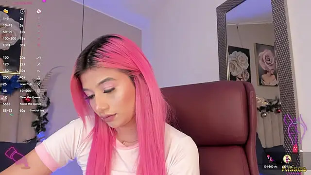 Snapshot of Emma_Thompsson chatting on 01.13.25 Emma Thompsson online show from 01.13.25